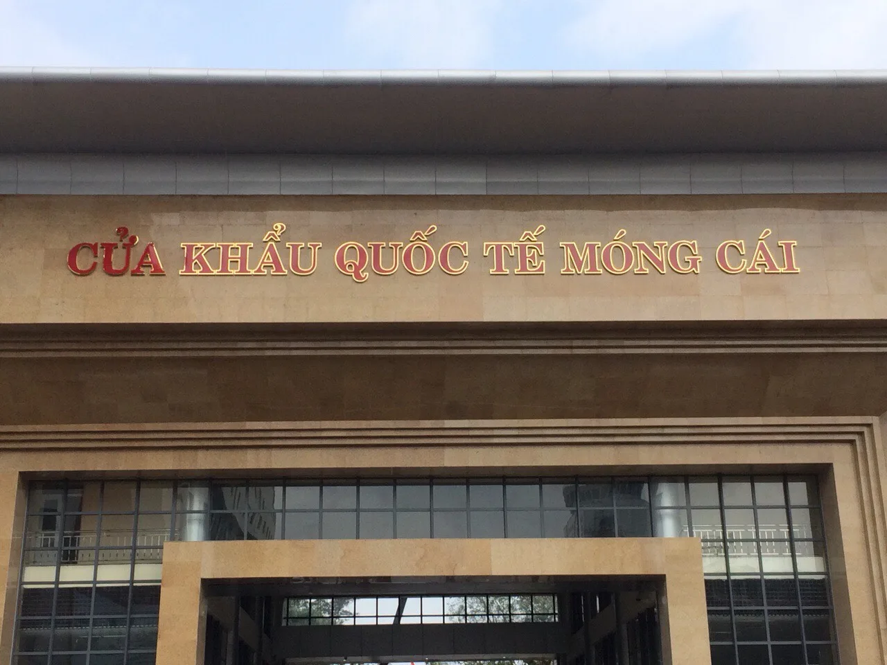 QUẢNG CÁO ĐẤT MỎ